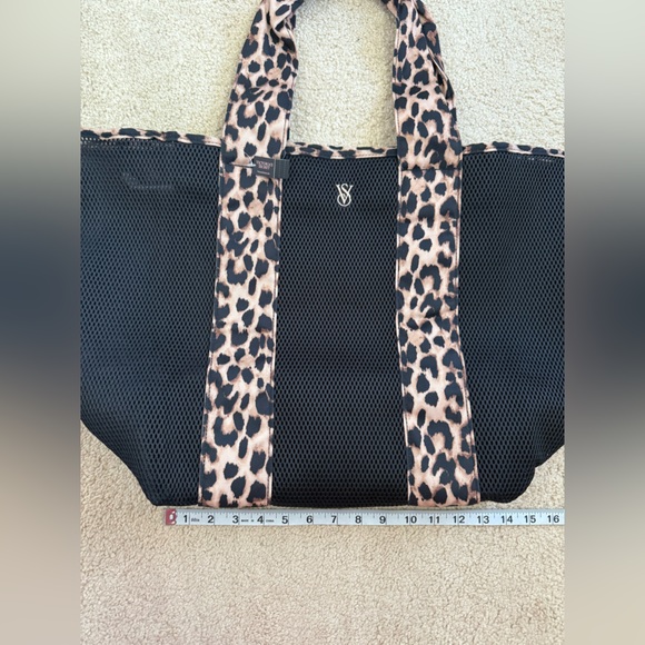 Victoria’s Secret mesh shopper with leopard accent cheetah  handles - Picture 4 of 8